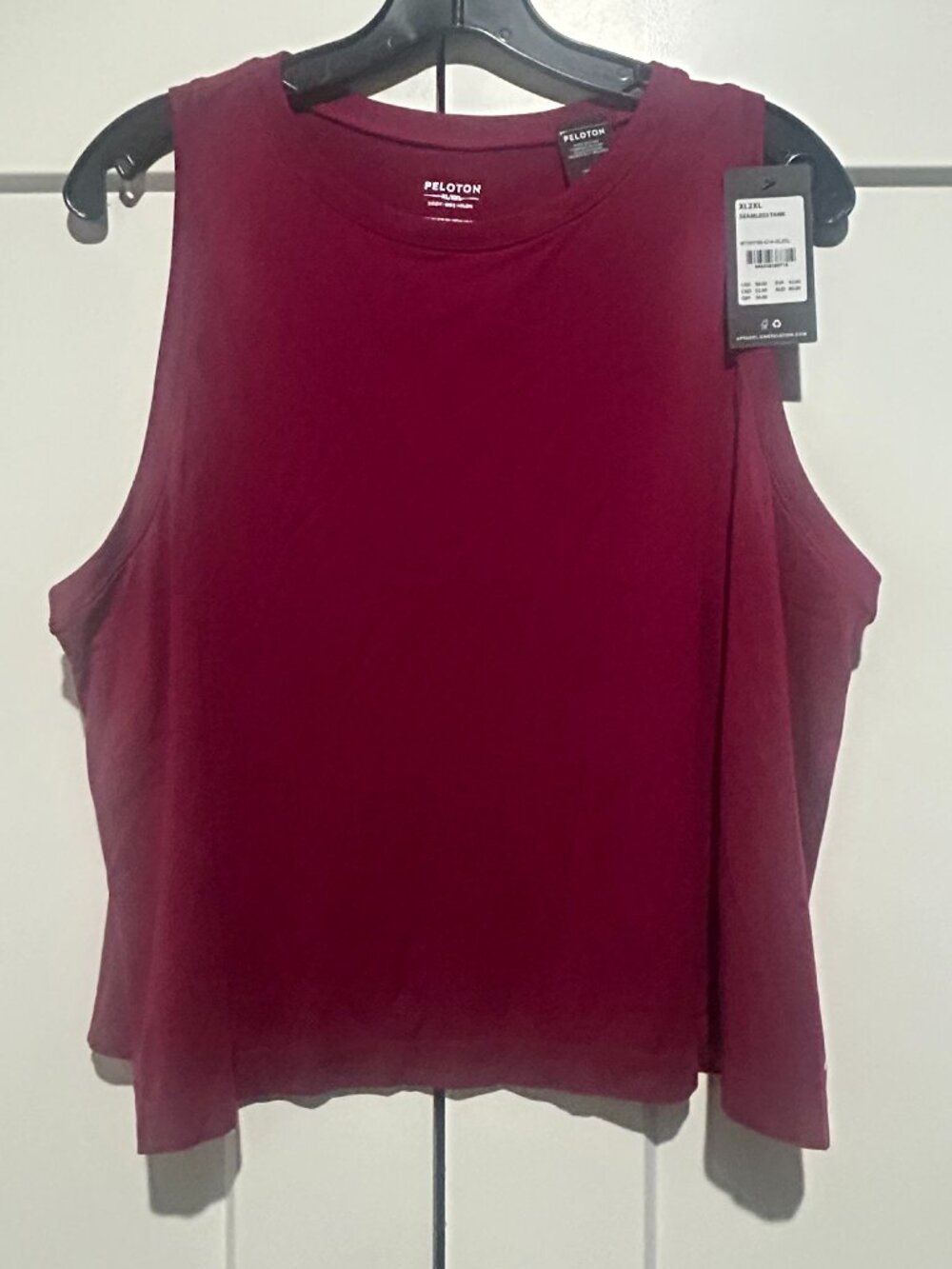 Peloton Seamless Muscle Tank Burgundy XL/XXL NWT